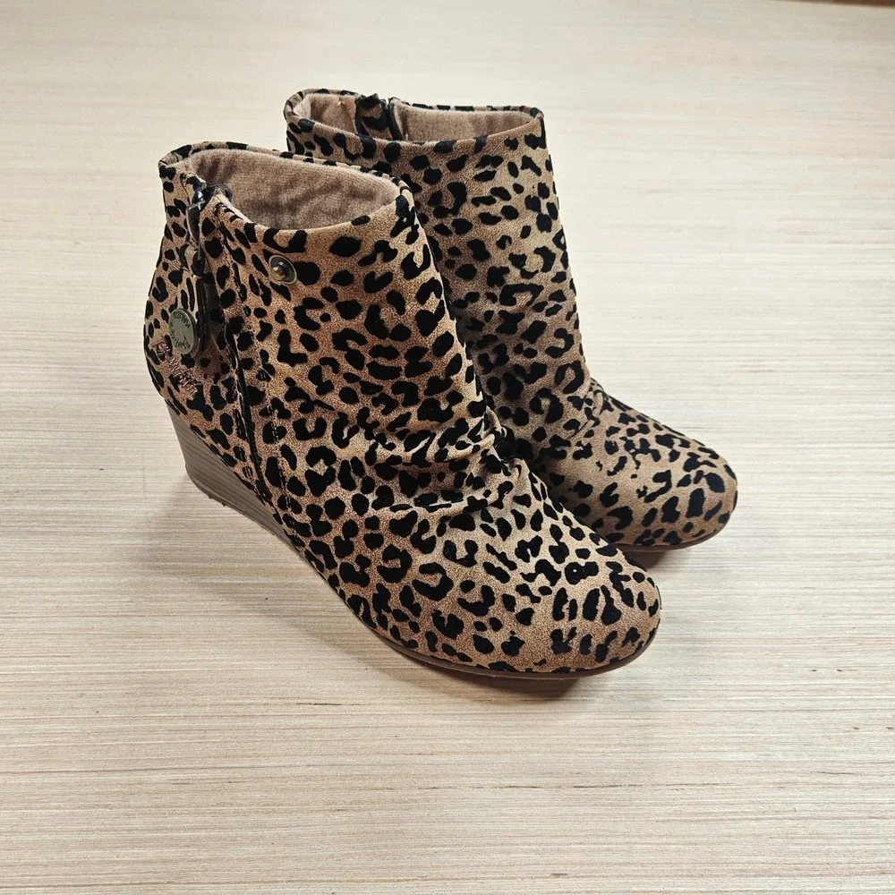 Blowfish‎ Malibu Wedge Ankle Boots Women 7.5 Brown Leopard Print B138 Zip Up